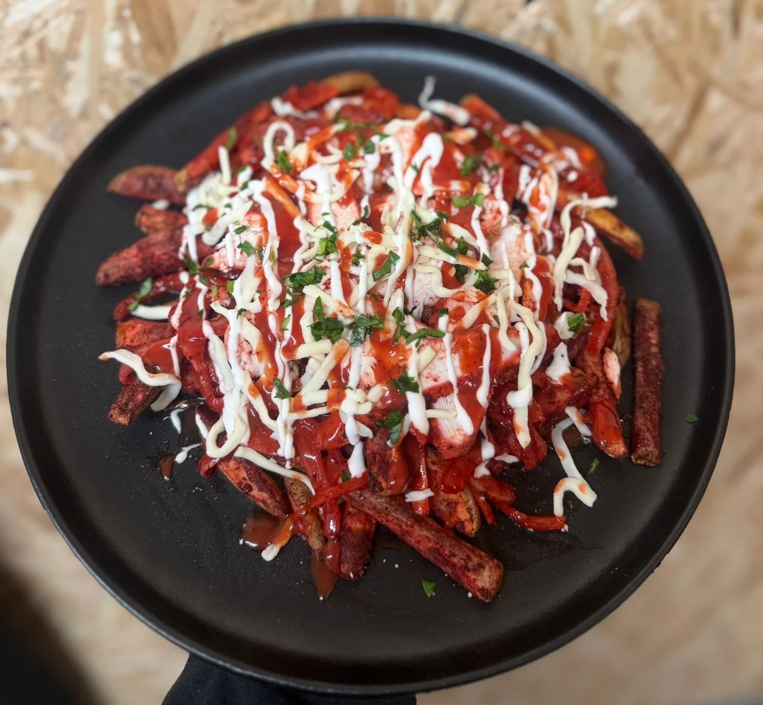 Tandoori Loaded Fries with chicken or halloumi. Smoky spice, high protein, and balanced macros in a bold, Indian-inspired comfort meal.